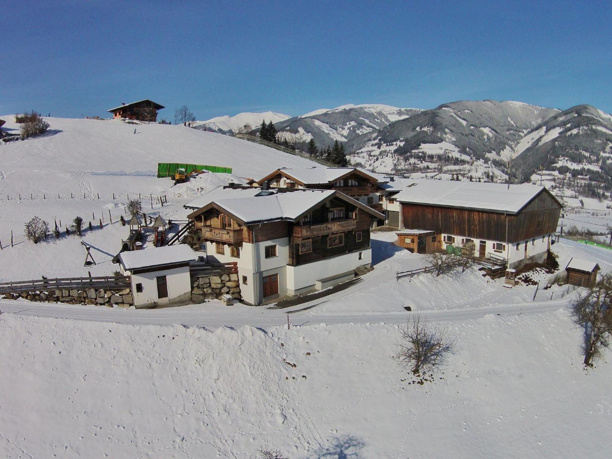 Apartment In Kaprun Salzburgerland Near Ski Area מראה חיצוני תמונה